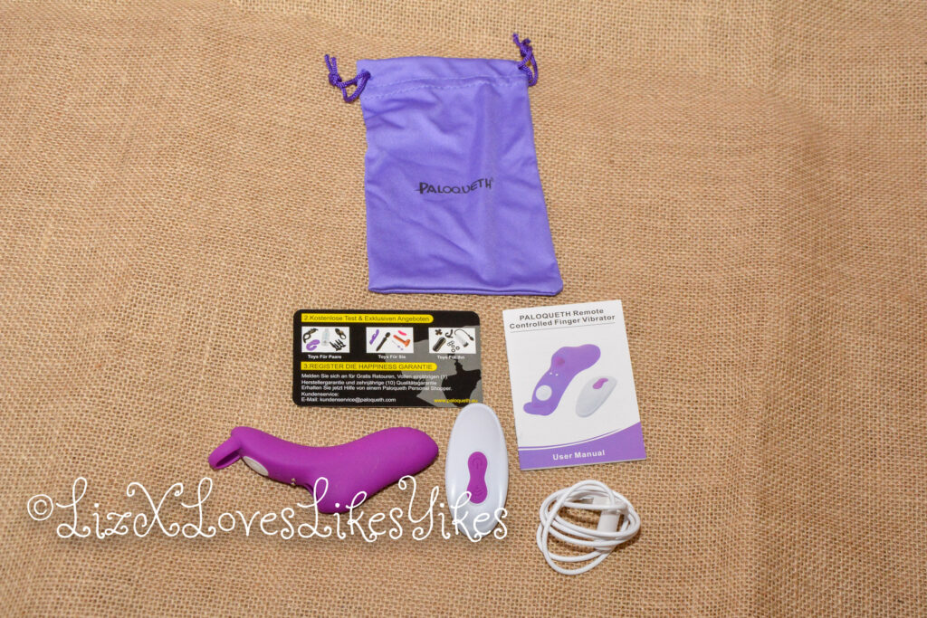 G Spot Finger vibrator with remote control - Paloqueth Picture of the full set Copyright LizXLikes