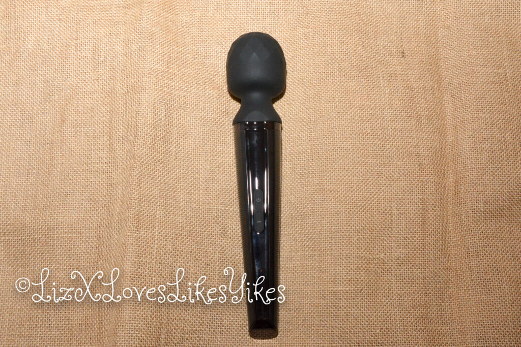 Paloqueth Cordless Handheld Wand Massager Full picture of the massager Copyright LizXLikes 2019