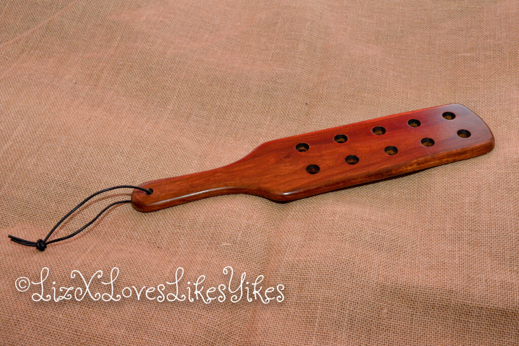 Sir Rosewood - Paddle with Holes - McHurt.eu Review by Liz BlackX
