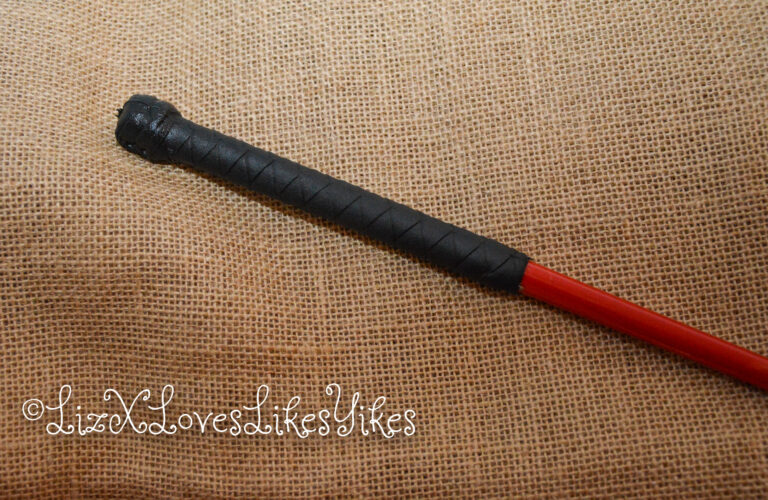 'El Bastardo' - caning implement by Mchurt.eu Review by LizXLikes.com Copyright LizXLikes