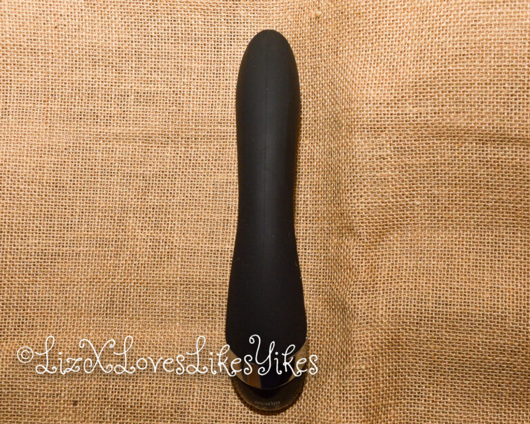 Review of Sizzling Simon, an E-stim vibrator by Mystim Copyright Liz BlackX