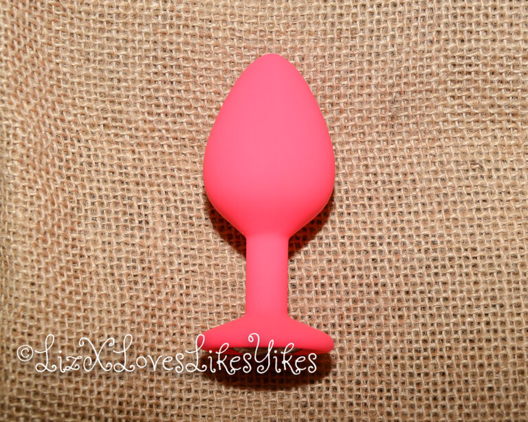 Review of Rimba Barcelona Anal set with buttplug and anal beads - pink Copyright Liz BlackX