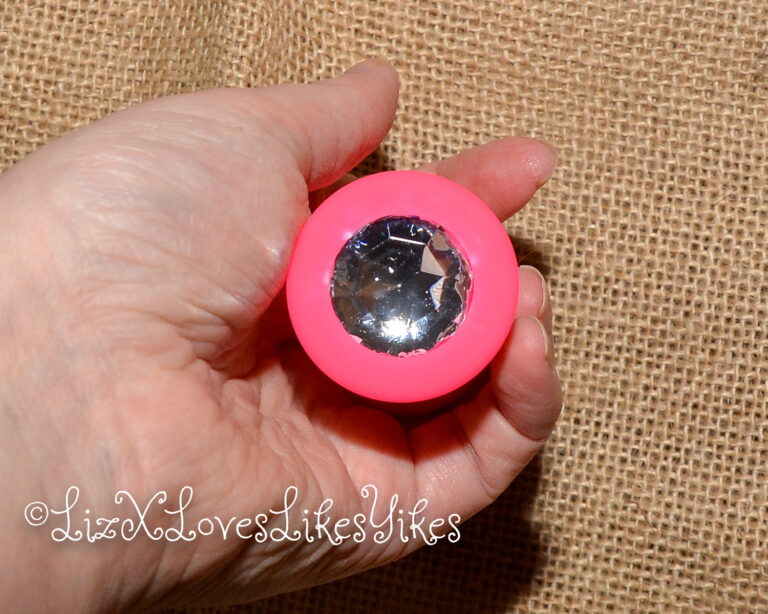 Review of Rimba Barcelona Anal set with buttplug and anal beads - pink Copyright Liz BlackX