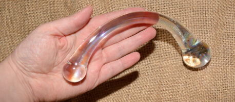 Review of the Rimba Sensual Glass Dildo Wanda – transparent