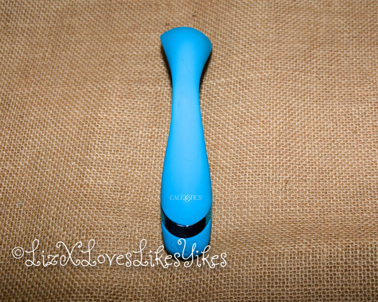 Review of the CalExotics California Dreaming Palm Springs Pleaser Flexible Vibrator Copyright Liz BlackX