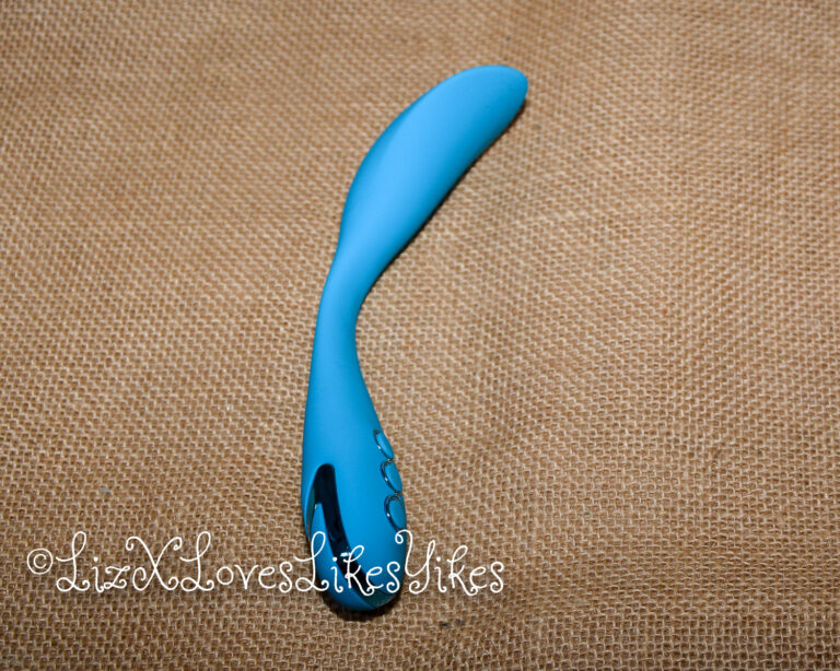 Review of the CalExotics California Dreaming Palm Springs Pleaser Flexible Vibrator Copyright Liz BlackX