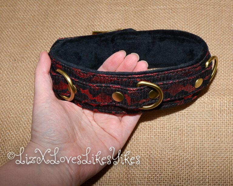 Review of the Liebe Seele Victorian Garden Lace and Velvet Collar with Chain Leash
