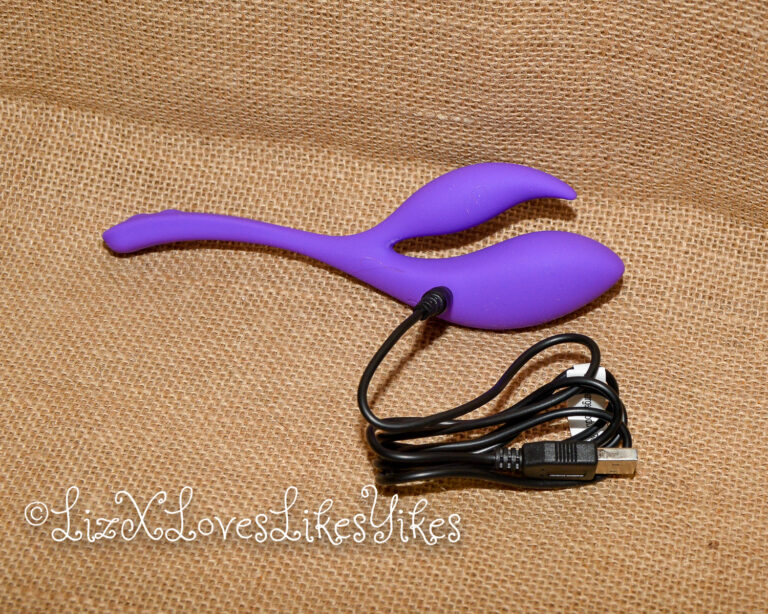Review of the CalExotics Mini Marvels Silicone Marvelous Climaxer Copyright Liz BlackX
