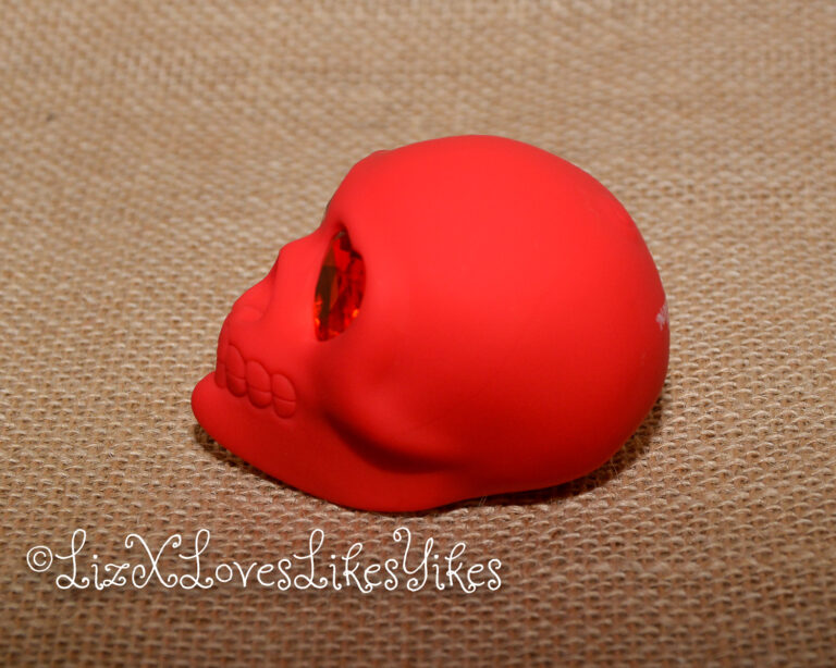 Review of Naughty Bits Bone Head Skull Shaped External Vibrator Copyright Liz BlackX