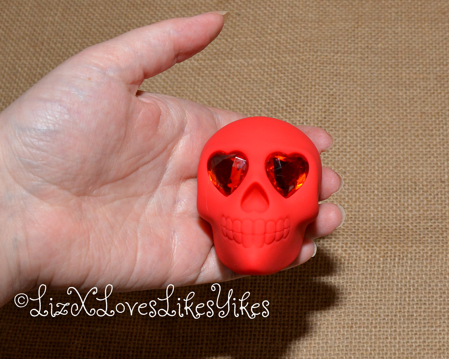 Review of Naughty Bits Bone Head Skull Shaped External Vibrator Copyright Liz BlackX