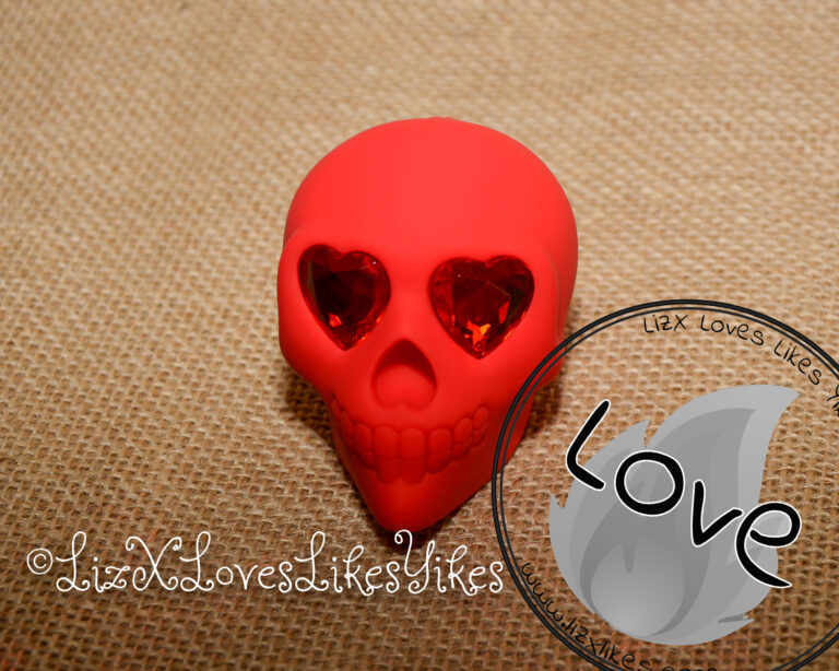 Review of Naughty Bits Bone Head Skull Shaped External Vibrator Copyright Liz BlackX