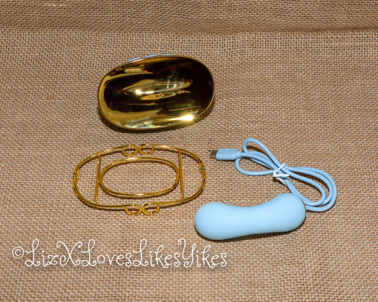 Review of Svakom Retro Telephone Massager Copyright Liz BlackX