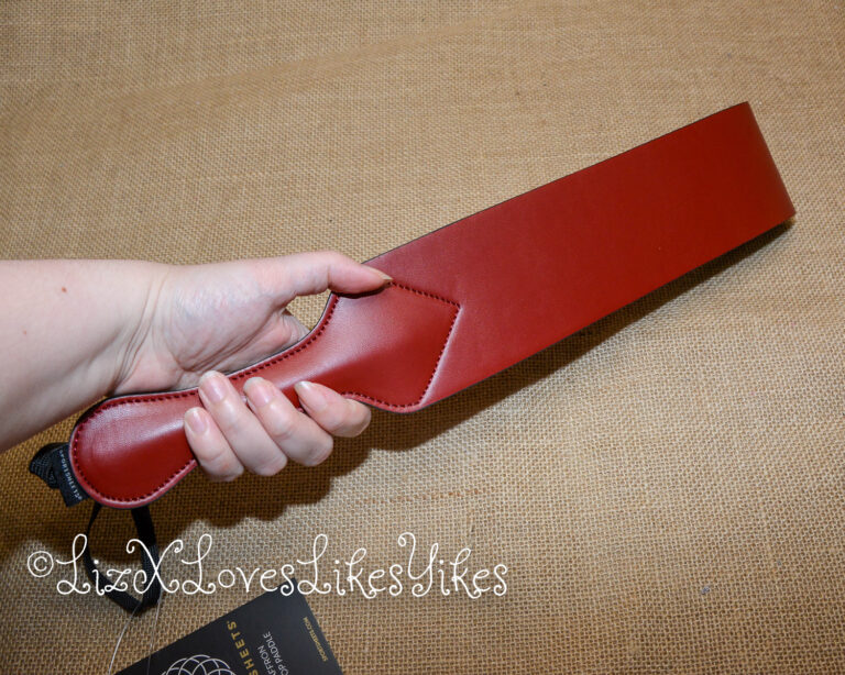 Review of the Saffron Vegan Leather Loop Paddle by Sportsheets Copyright Liz BlackX