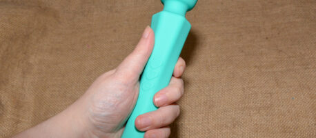 Review of Sweetensity Rock Candy Rechargeable Silicone Wand Vibrator