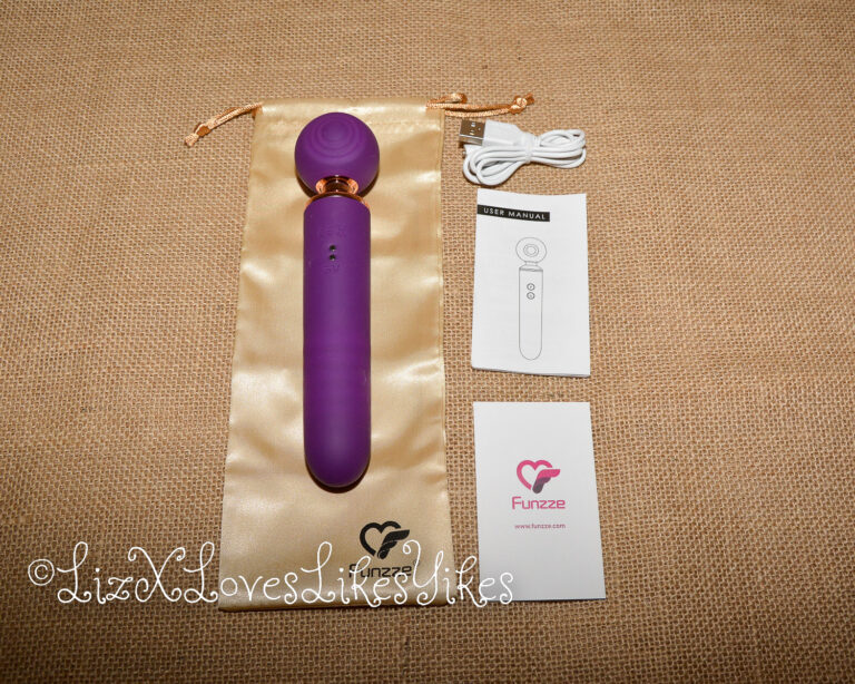 Review of the 3-in-1 Sucking & Flapping Thrusting Vibrator Funzze.com Copyright Liz BlackX