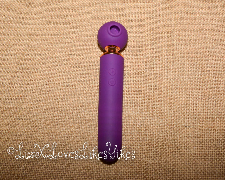 Review of the 3-in-1 Sucking & Flapping Thrusting Vibrator Funzze.com Copyright Liz BlackX