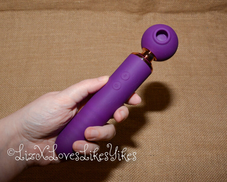Review of the 3-in-1 Sucking & Flapping Thrusting Vibrator Funzze.com Copyright Liz BlackX