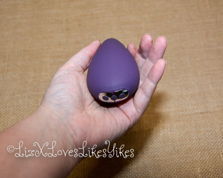 Review of the Je Joue G-Kii Flexible Clitoral & G-Spot Vibrator Copyright Liz BlackX