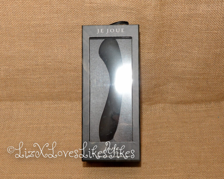 Review of the Juno Flex G-Spot vibrator by Je Joue, sponsored by Bettystoybox.com Copyright Liz BlackX