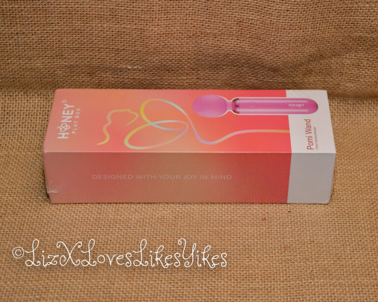 Review of the Pomi Wand Powerful Mini Vibrating Wand Massager Honey Play Box from Honeyplaybox.com Copyright Liz BlackX