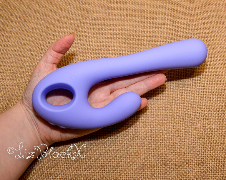 Review of the Flex Bi from Nomi Tang Copyright Liz BlackX