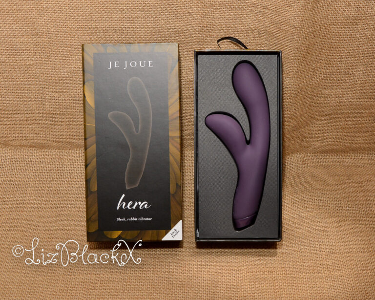 Review of the Je Joue Hera Dual Stimulation Rabbit Vibrator - Purple Copyright LizBlackX