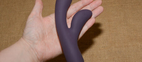 Review of the Je Joue Hera Dual Stimulation Rabbit Vibrator