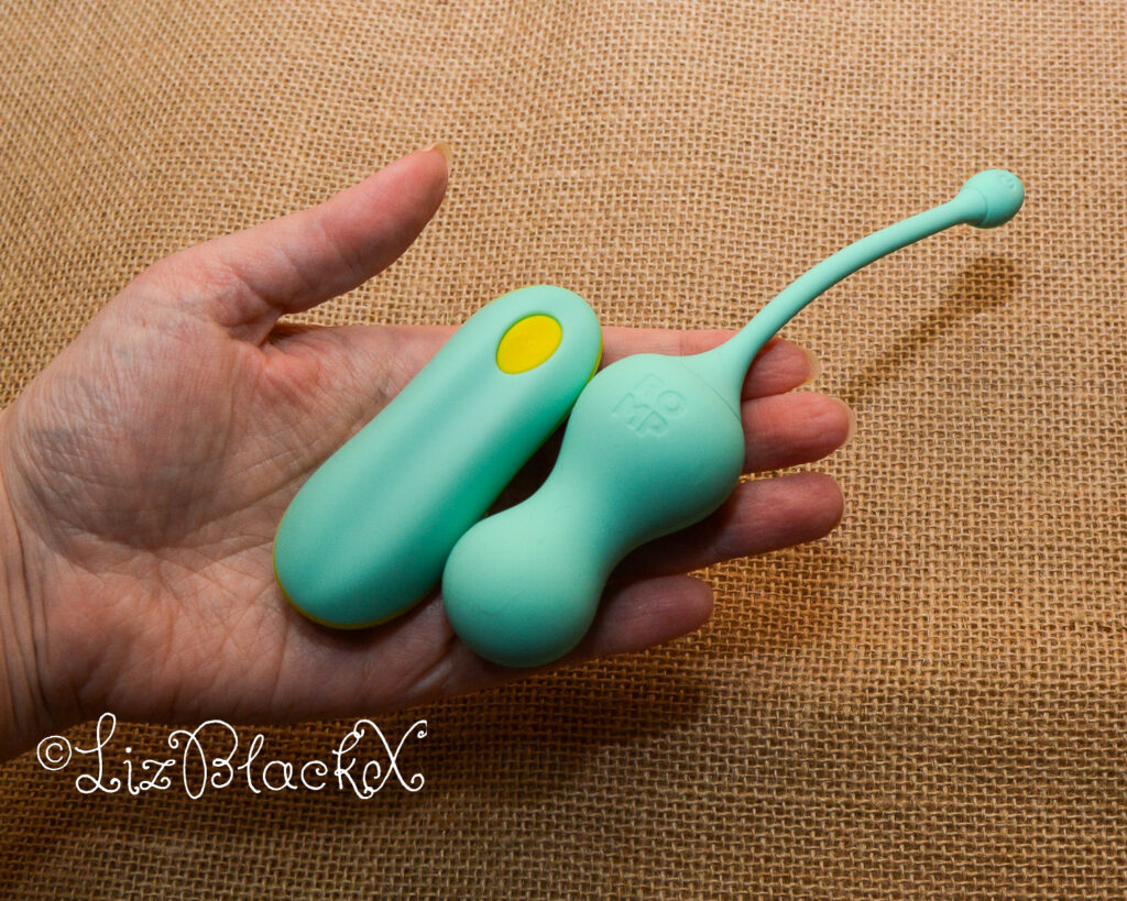Review of the Cello Vibrating Egg by Romp Toys Copyright Liz BlackX