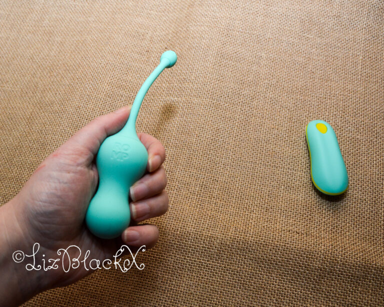 Review of the Cello Vibrating Egg by Romp Toys Copyright Liz BlackX