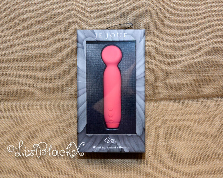 Review of the Vita by Je Joue Copyright Liz BlackX