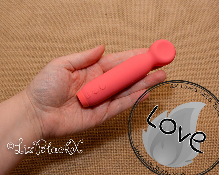 Review of the Vita by Je Joue Copyright Liz BlackX