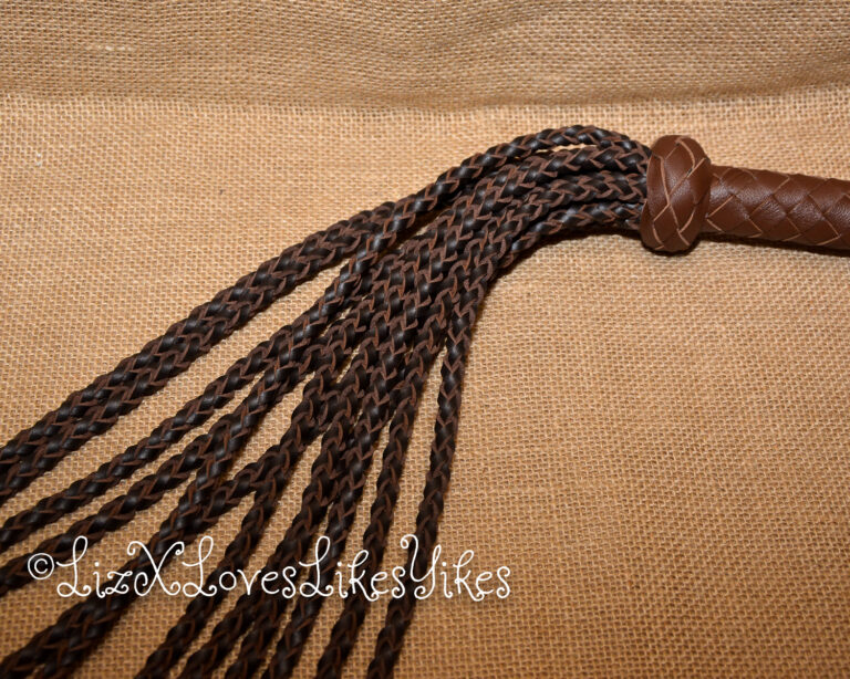 Review of the Equestrian Leather Cat o'nine tails Flogger by Liebe Seele Copyright Liz BlackX
