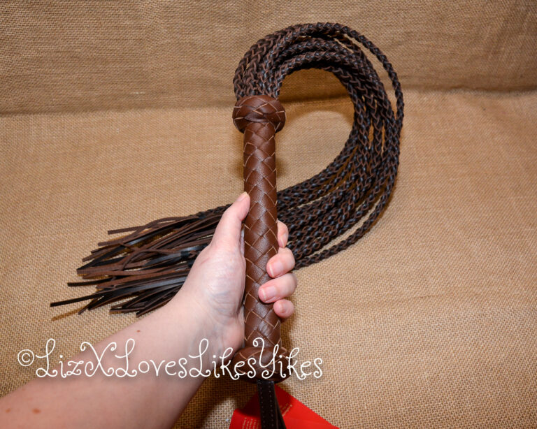 Review of the Equestrian Leather Cat o'nine tails Flogger by Liebe Seele Copyright Liz BlackX