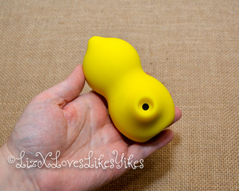 Review of the Honey Ducky II by Funzze.com Copyright Liz BlackX