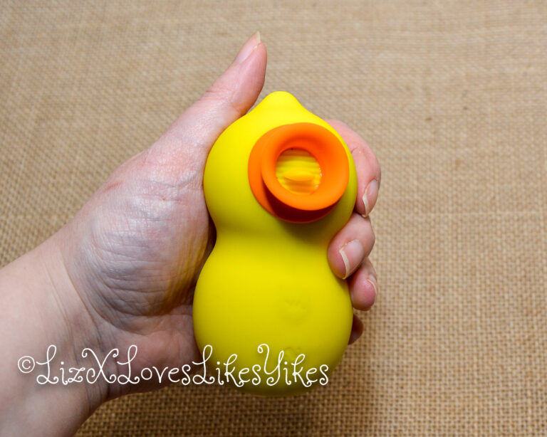 Review of the Honey Ducky II by Funzze.com Copyright Liz BlackX