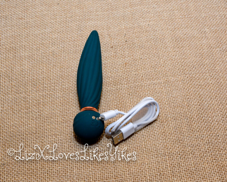 Review of the Twist vibrator by Sugar Pop Copyright Liz BlackX