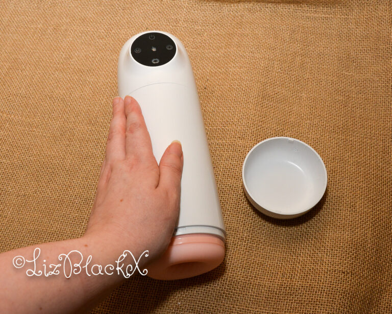 Review of Night Webcam Interactive Male Masturbator Twijoy Copyright Liz BlackX