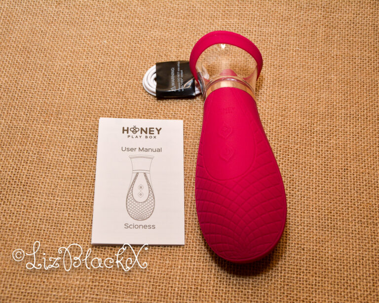 Review of the Scioness by HoneyPlayBox.com. Copyright Liz BlackX