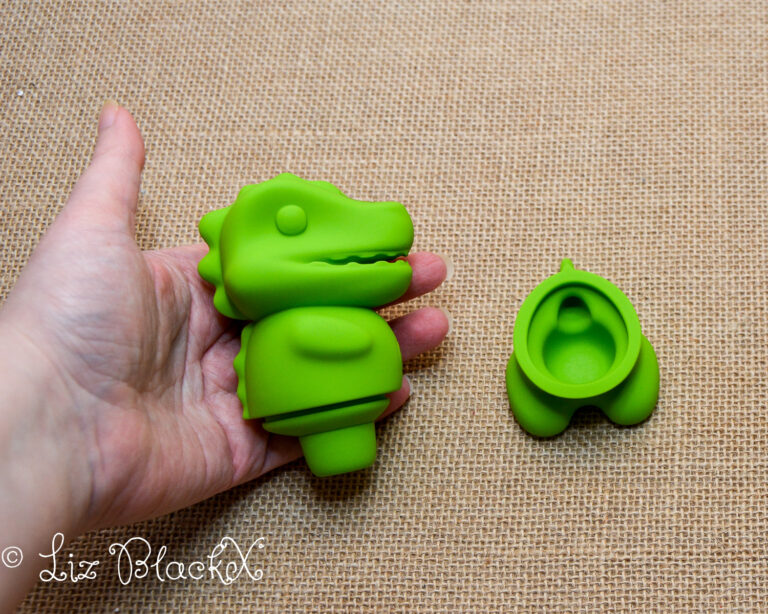 Little Goo Sex Toy Review: Dinosaur-Inspired Clitoral Stimulator with Innovative Design Copyright LizBlackX