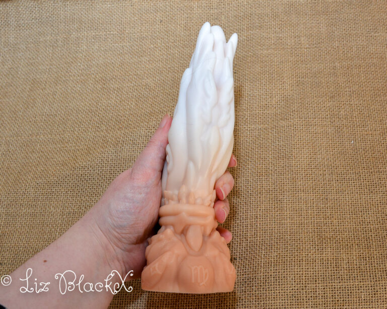 A Customized Satisfaction: Nothosaur's Virgo Dildo Review Copyright Liz BlackX