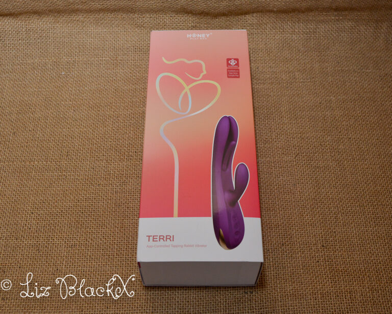 Terrific Vibes: An In-Depth Review of the Future-Forward Vibrator Terri by HoneyPlayBox.com Copyright Liz BlackX