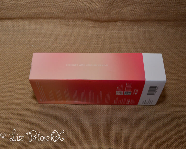Terrific Vibes: An In-Depth Review of the Future-Forward Vibrator Terri by HoneyPlayBox.com Copyright Liz BlackX