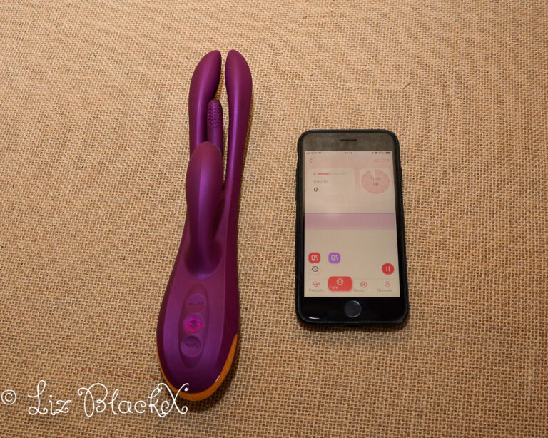 Terrific Vibes: An In-Depth Review of the Future-Forward Vibrator Terri by HoneyPlayBox.com Copyright Liz BlackX