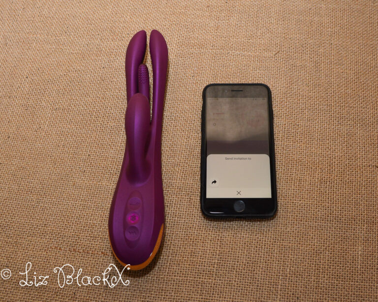 Terrific Vibes: An In-Depth Review of the Future-Forward Vibrator Terri by HoneyPlayBox.com Copyright Liz BlackX