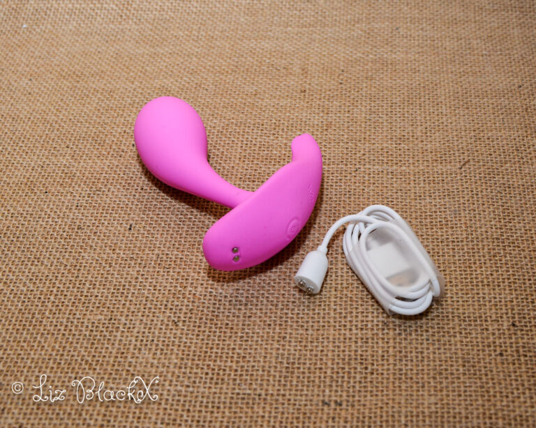 Honey Play Box's Oly 2: A Feature-Packed Vibrator for Tech-Savvy Pleasure Seekers Copyright Liz BlackX