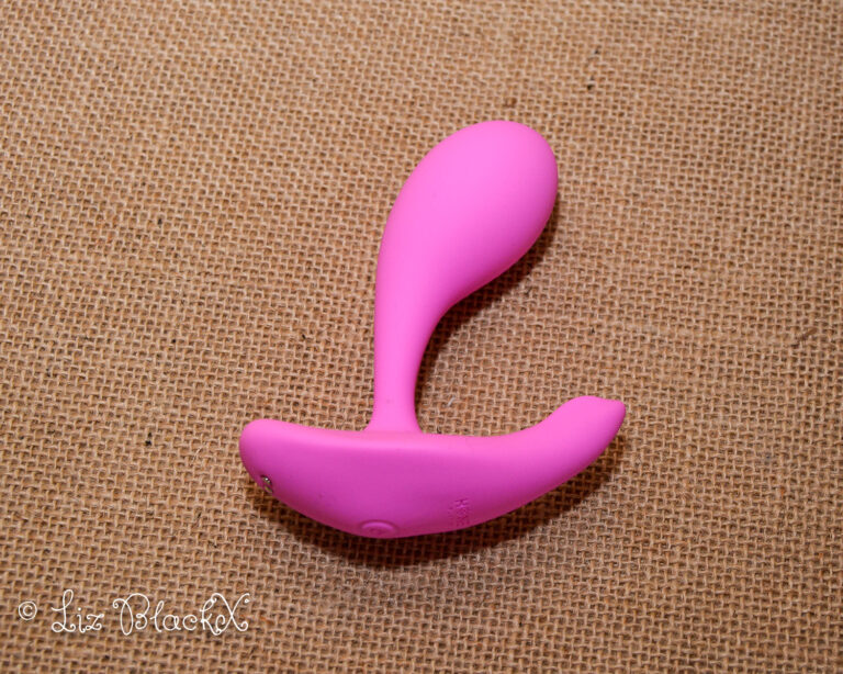 Honey Play Box's Oly 2: A Feature-Packed Vibrator for Tech-Savvy Pleasure Seekers Copyright Liz BlackX
