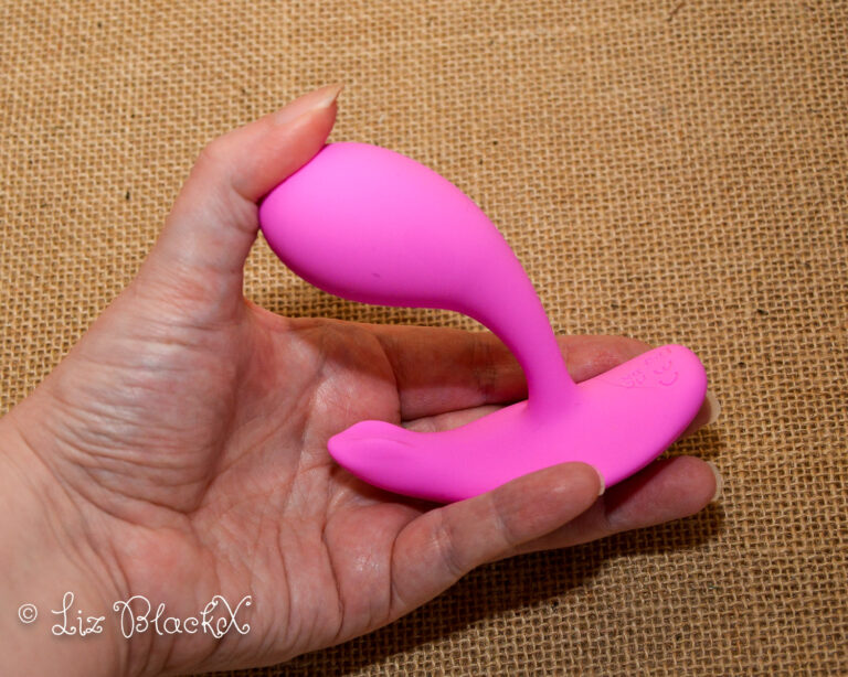 Honey Play Box's Oly 2: A Feature-Packed Vibrator for Tech-Savvy Pleasure Seekers Copyright Liz BlackX