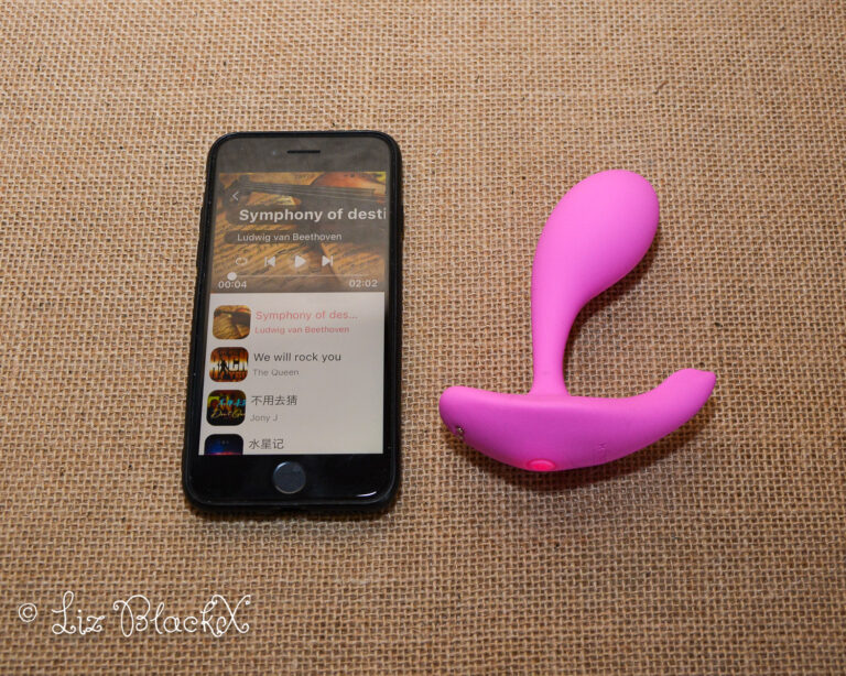 Honey Play Box's Oly 2: A Feature-Packed Vibrator for Tech-Savvy Pleasure Seekers Copyright Liz BlackX