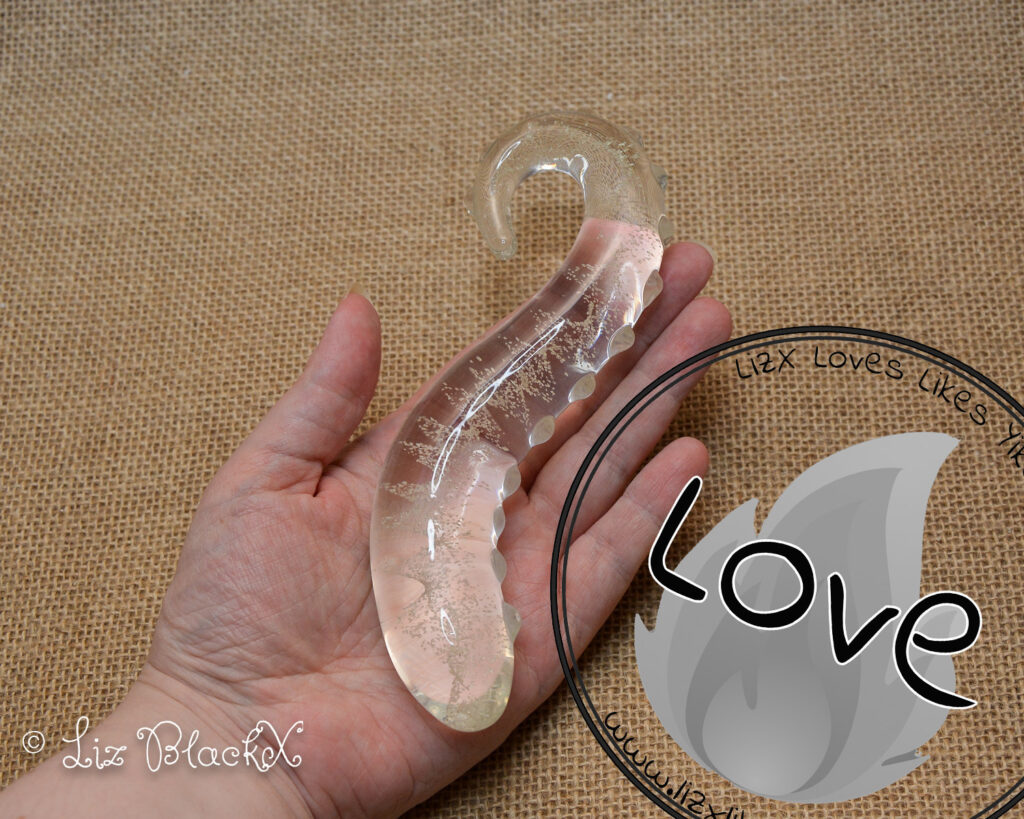 Unwrap the Night: Funzze Glow-in-the-Dark Glass Dildo Review Copyright Liz BlackX End verdict: Love