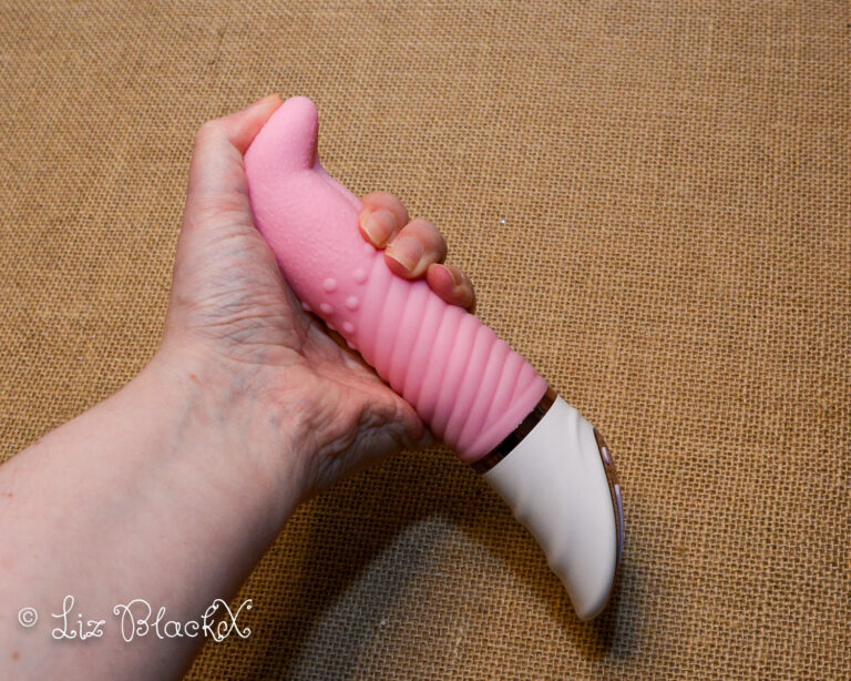 REALISTIC FUN! Complete Funzze Heating Tongue Vibrator Review Copyright Liz BlackX